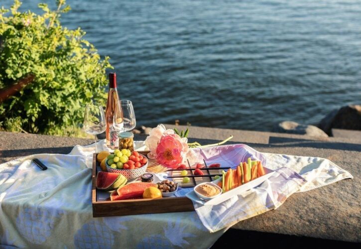 Spontanpicknickens anatomi: Maten och tillbehören som tål timmar vid kajkanten